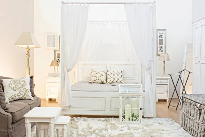 Clearance Bizzotto COMODINO IN LEGNO - COLETTE